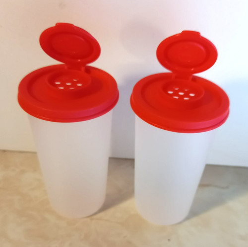Transparent seasoning shakers - transparent,